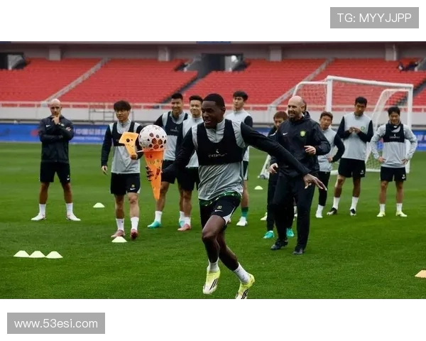 三镇新援贝维斯回忆与姆巴佩共训经历两年克莱枫丹的成长之路